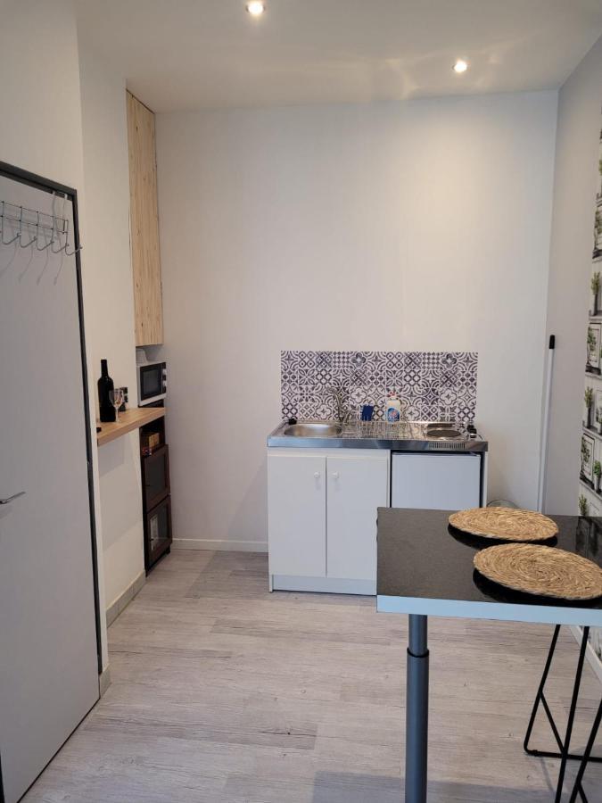 Studio Au Centre-Ville De Sens Εξωτερικό φωτογραφία